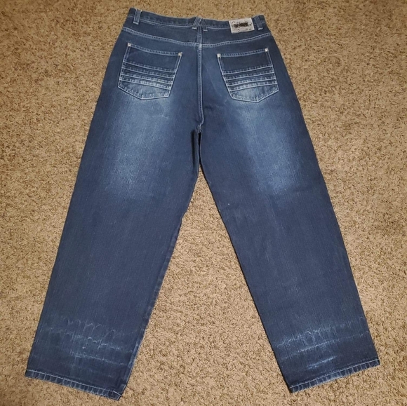 Loose fit throwback denim - Picture 3 of 4